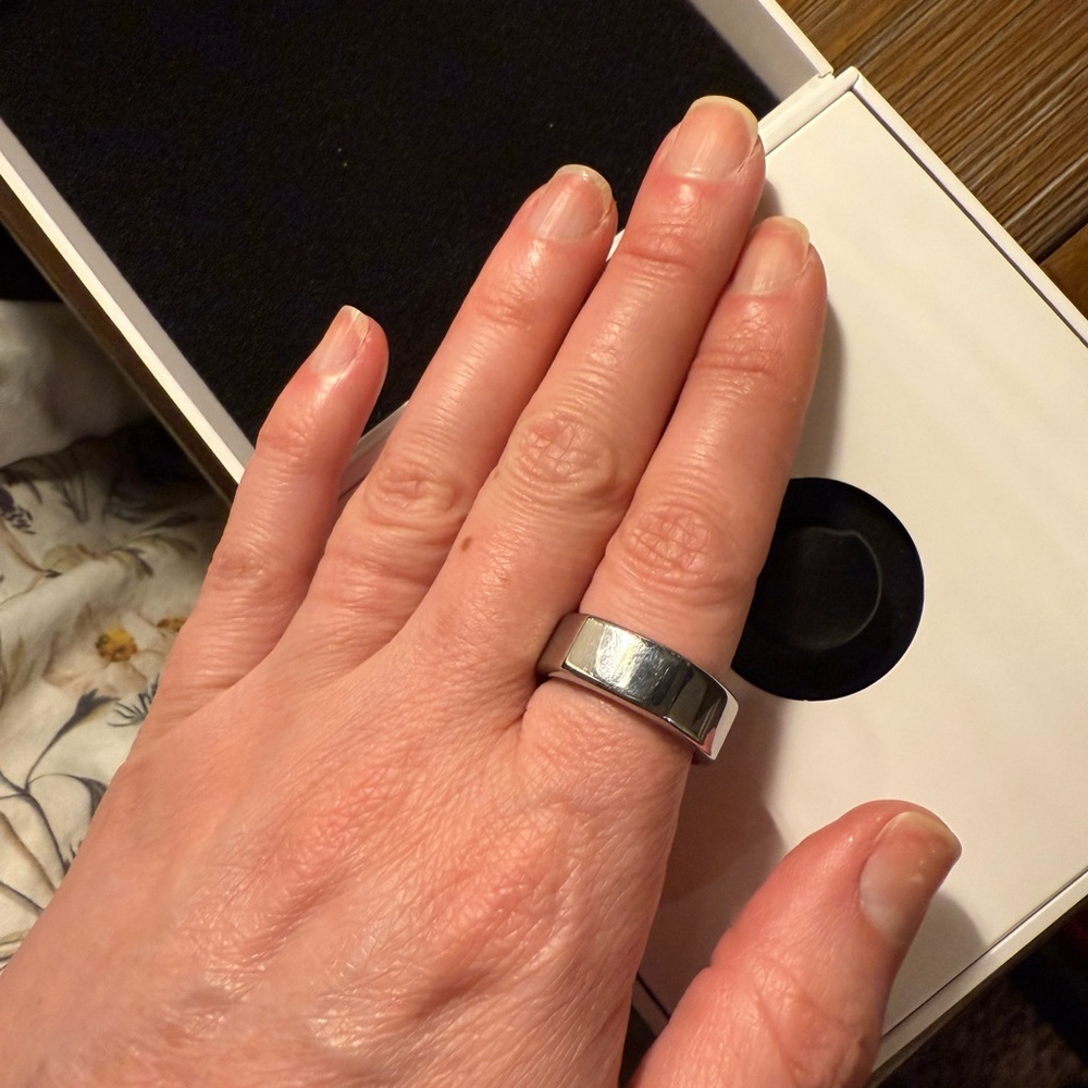 Oura Silver Wearable Ring